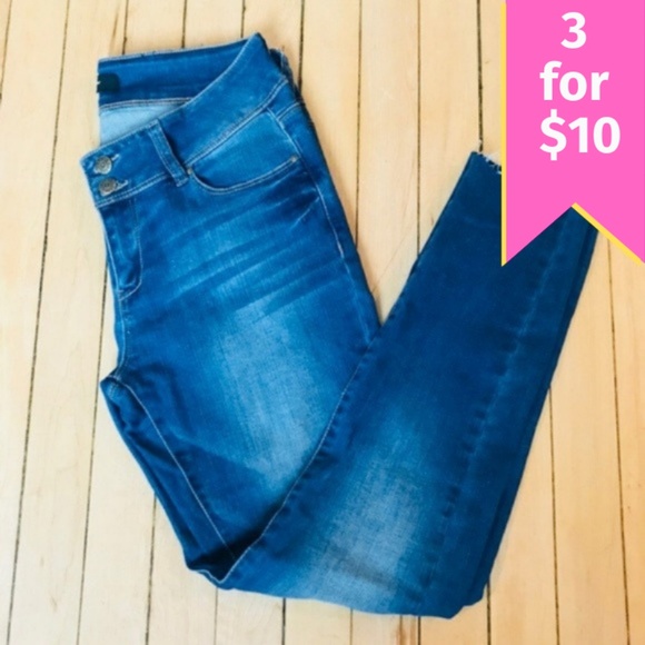 Wax Jeans Denim - Wax Jeans Straight Leg Frayed Hem Jeans 